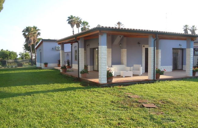 Villa With Air-conditioned Garden Near the sea - Foto 1