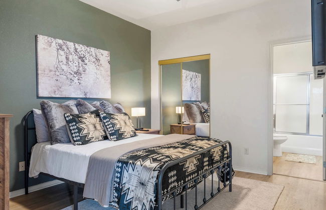 T Time Getaway - Overlooking Golf Views! - Foto 1