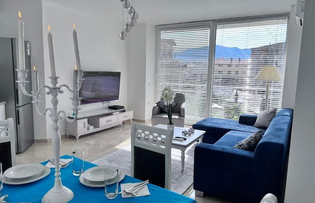 White Luxury Apartment - Foto 13
