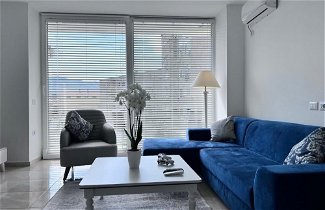Foto 1 - White Luxury Apartment