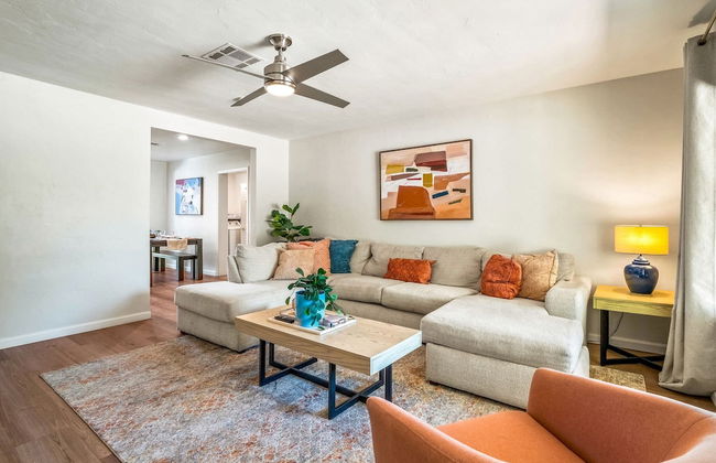 5BR Sleeps 10 Hot Tub Fire Pit Games & Walk to ASU - Foto 18