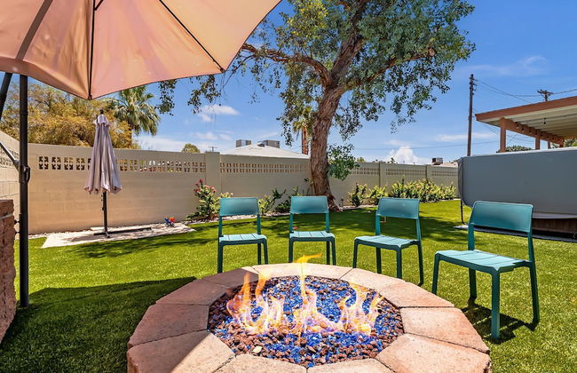 5BR Sleeps 10 Hot Tub Fire Pit Games & Walk to ASU - Foto 31