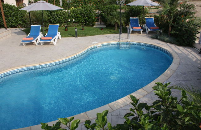 Three Bedroom Villa With Private Pool and Landscaped Garden - Foto 13