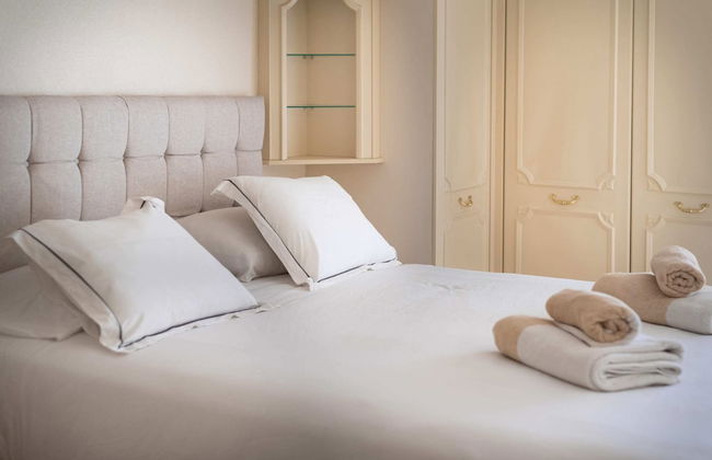 Neptune Suite-hosted by Sweetstay - Photo 16