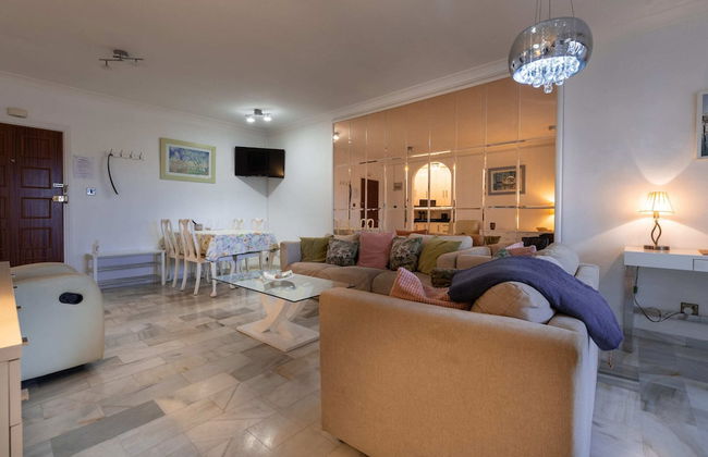 Neptune Suite-hosted by Sweetstay - Photo 41
