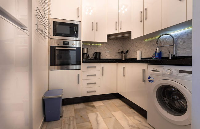 Neptune Suite-hosted by Sweetstay - Photo 26