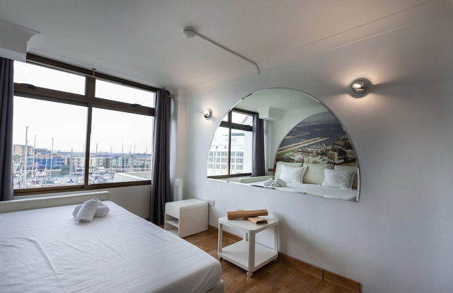 Neptune Suite-hosted by Sweetstay - Photo 10