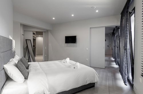 Photo 6 - Superb Central Athens Suite With Rooftop Perfect for 5 Guests 85sqm