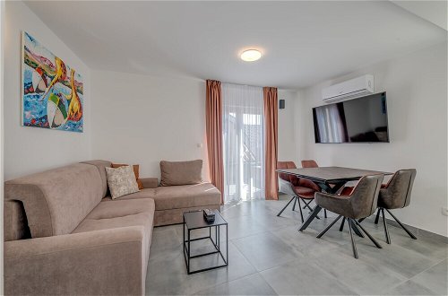 Photo 13 - Apt With Terrace and sea View, in Heart of Split