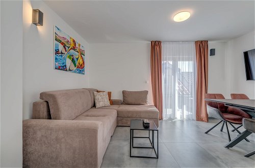 Photo 10 - Apt With Terrace and sea View, in Heart of Split