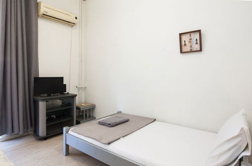 Photo 3 - Charming 2 Bedroom apt next to Panormou