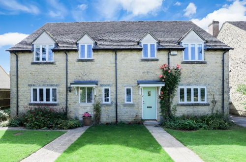 Photo 34 - The Fosse Way Cottage - Breathtaking 5bdr Cottage With Parking Garden