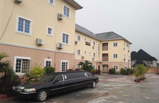 Foto 1 - 6A Resort Owerri