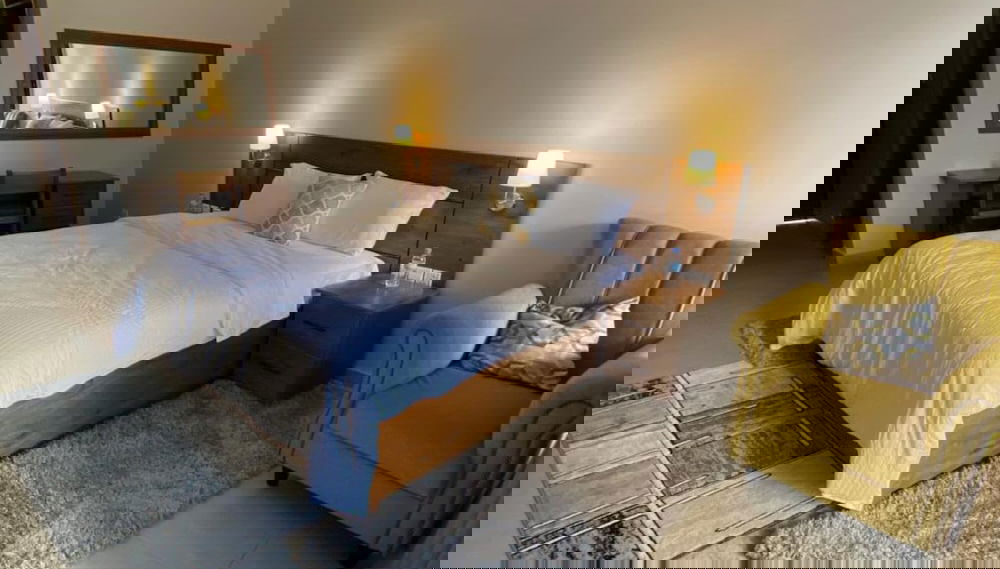 Primary image