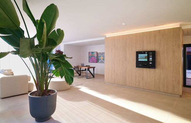 Apartamentos Luna Suites Granada - Foto 1