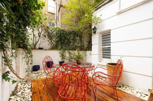 Photo 26 - The London Hideout - Glamorous 2bdr Flat With Garden