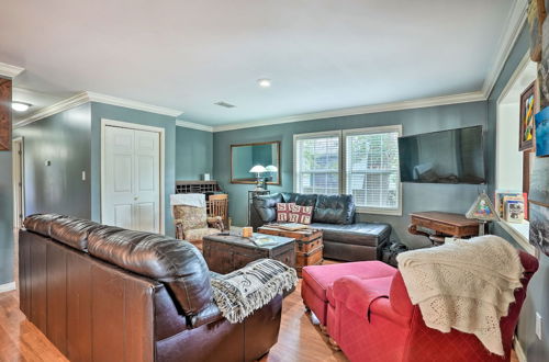 Photo 3 - Charming Home w/ Yard, Walk to Beach & Casino