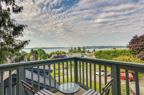 Photo 38 - Serene Tacoma Home w/ Furnished Deck & Views