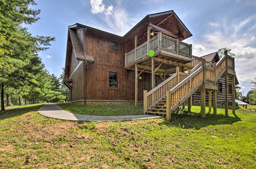 Photo 2 - Bloomington Cabin, Mins to Campus/lake Monroe