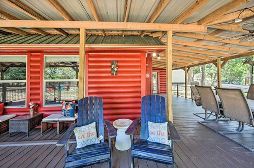 Foto 3 - Home on Cedar Creek Reservoir w/ Dock & Fire Pit