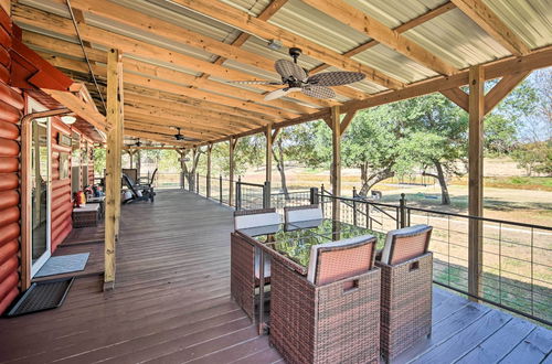 Foto 9 - Home on Cedar Creek Reservoir w/ Dock & Fire Pit