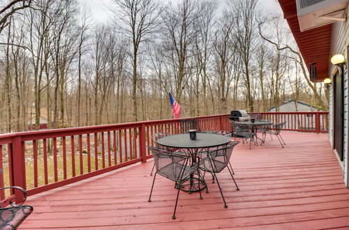 Photo 10 - Gouldsboro Cabin w/ Game Room - Near Lakes