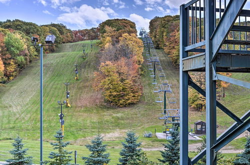 Photo 33 - Charming Hidden Valley Resort Home: Walk to Slopes