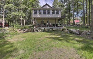 Foto 1 - Waterfront Sebec Lake Home w/ Yard + Fire Pit