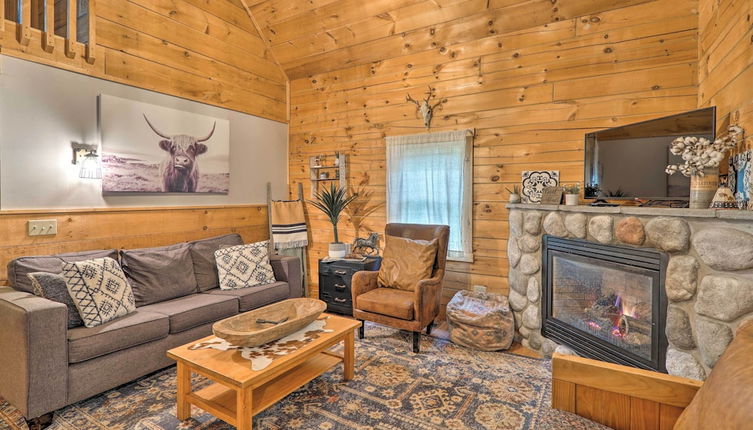 Photo 1 - Cozy Retreat w/ Porch & Double JJ Resort Access