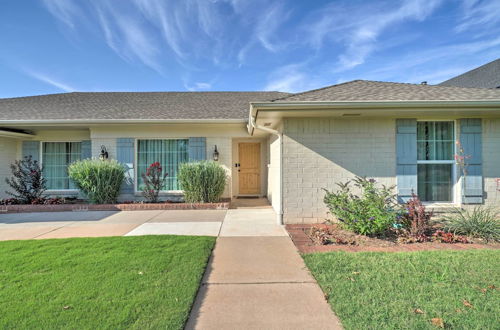 Photo 15 - Elegant NW Oklahoma City Home w/ Spacious Yard