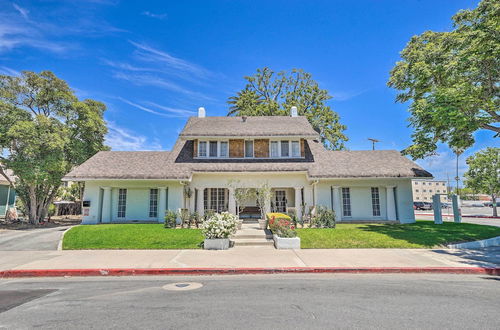 Photo 13 - Elegant, Historical Santa Ana Home w/ Gardens