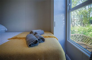 Foto 3 - The Studio - 1 Bedroom Cabin - Amroth