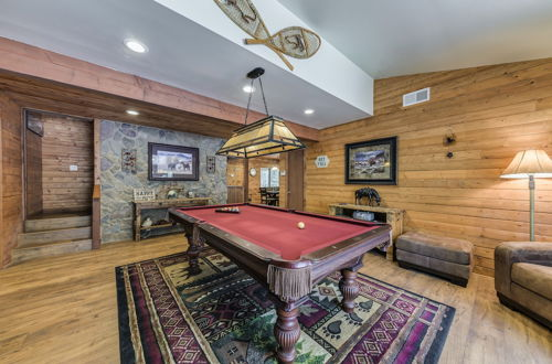 Photo 11 - Well-appointed Alto Cabin w/ Fire Pit & Pool Table