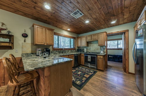 Photo 12 - Well-appointed Alto Cabin w/ Fire Pit & Pool Table