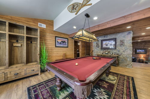 Photo 20 - Well-appointed Alto Cabin w/ Fire Pit & Pool Table
