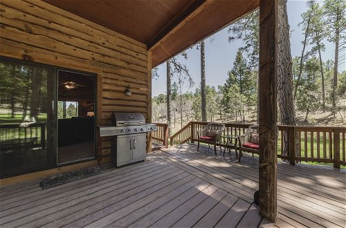 Photo 26 - Well-appointed Alto Cabin w/ Fire Pit & Pool Table
