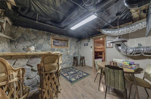 Photo 16 - Well-appointed Alto Cabin w/ Fire Pit & Pool Table