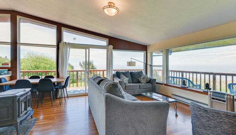 Photo 1 - Mckinleyville Getaway w/ Hot Tub & Ocean Views