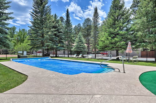 Photo 22 - Pinetop Townhome in Gated Resort w/ Pool & Spa