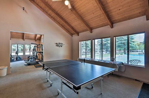 Photo 9 - Pinetop Townhome in Gated Resort w/ Pool & Spa