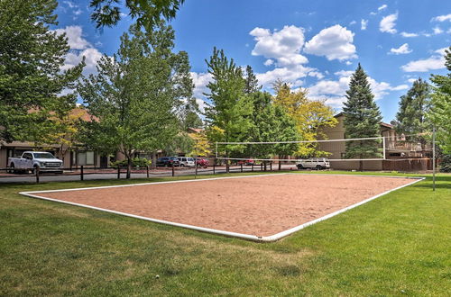 Photo 28 - Pinetop Townhome in Gated Resort w/ Pool & Spa