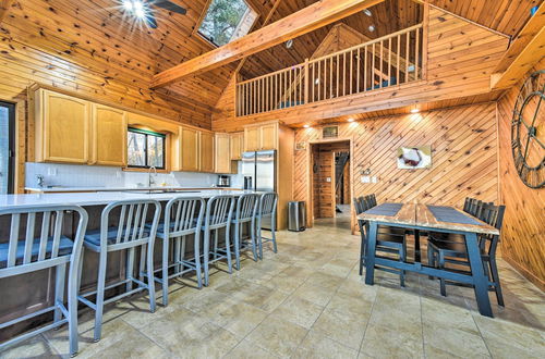 Photo 25 - Lakefront Applegate Retreat w/ Private Beach