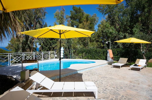 Photo 28 - Villa By The Sea With Private Pool Near Palermo Num1