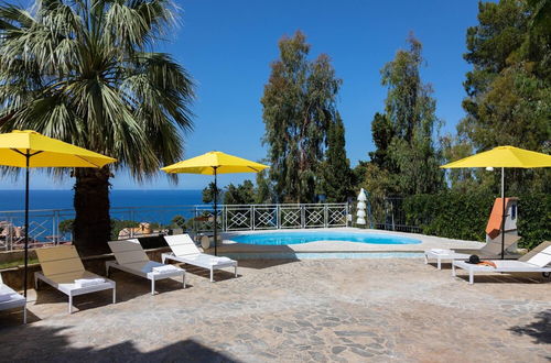 Photo 32 - Villa By The Sea With Private Pool Near Palermo Num1