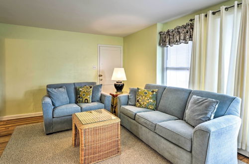 Photo 4 - Wildwood Crest Condo: 2 Blocks to Beach