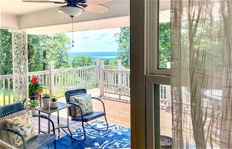 Foto 1 - Beaver Lake Home w/ 2 Decks + Sweeping Views