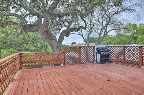 Photo 32 - Convenient Canyon Lake Home w/ Deck & Grill