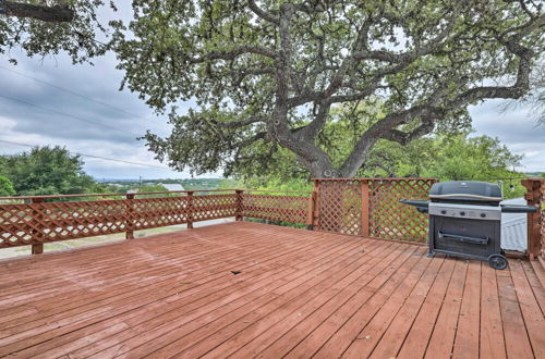 Photo 17 - Convenient Canyon Lake Home w/ Deck & Grill