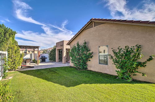 Foto 7 - Spacious Phoenix Retreat w/ Patio: Pets Welcome