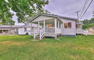 Photo 1 - Cozy Family Cottage Near Village of Lexington